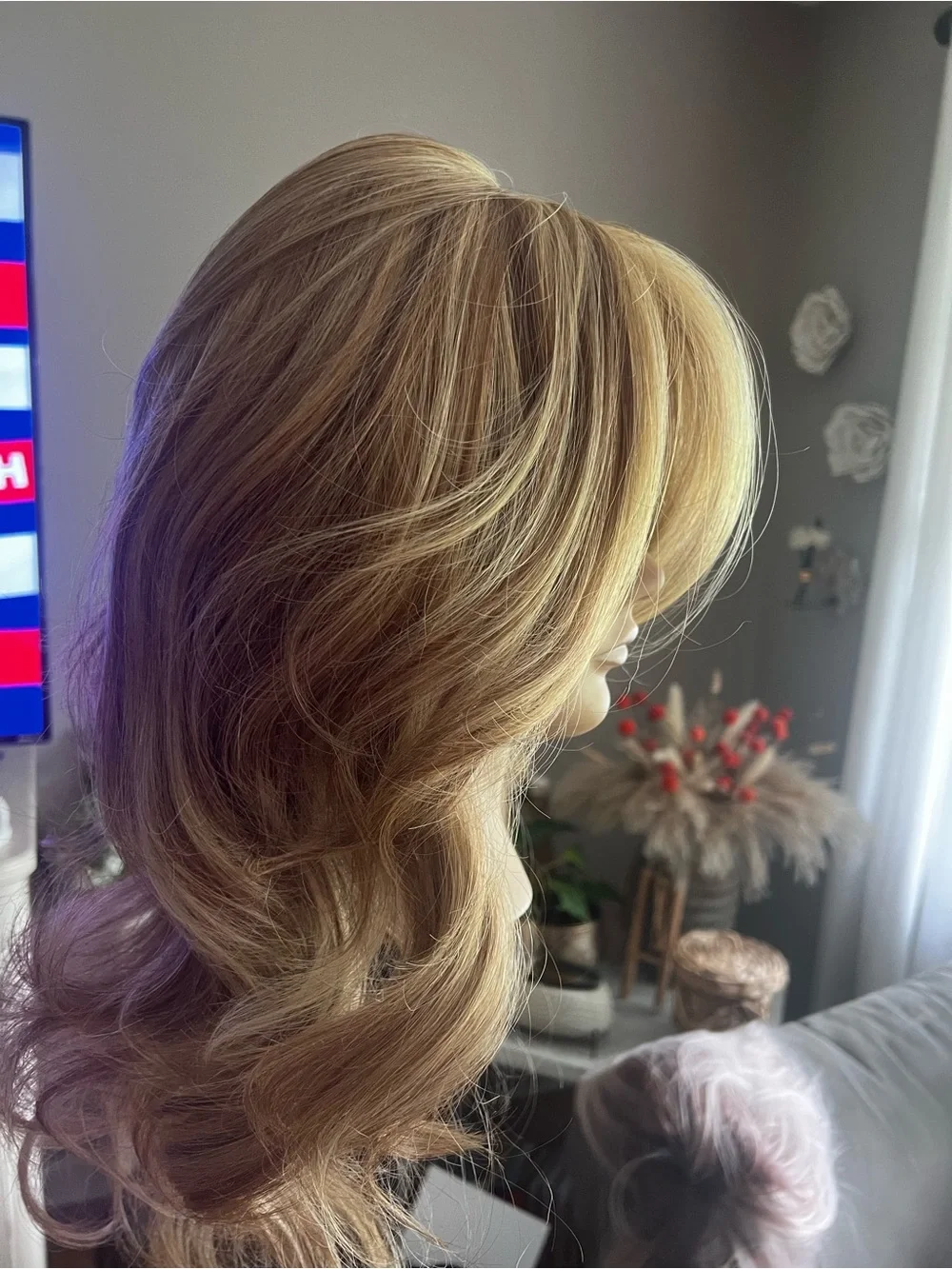 Long Layered Blonde Wig with Soft Waves